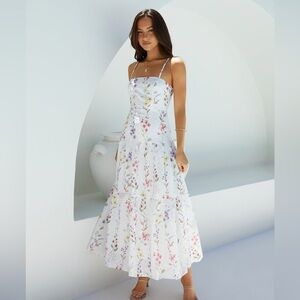 Lulu's White Floral Maxi Dress